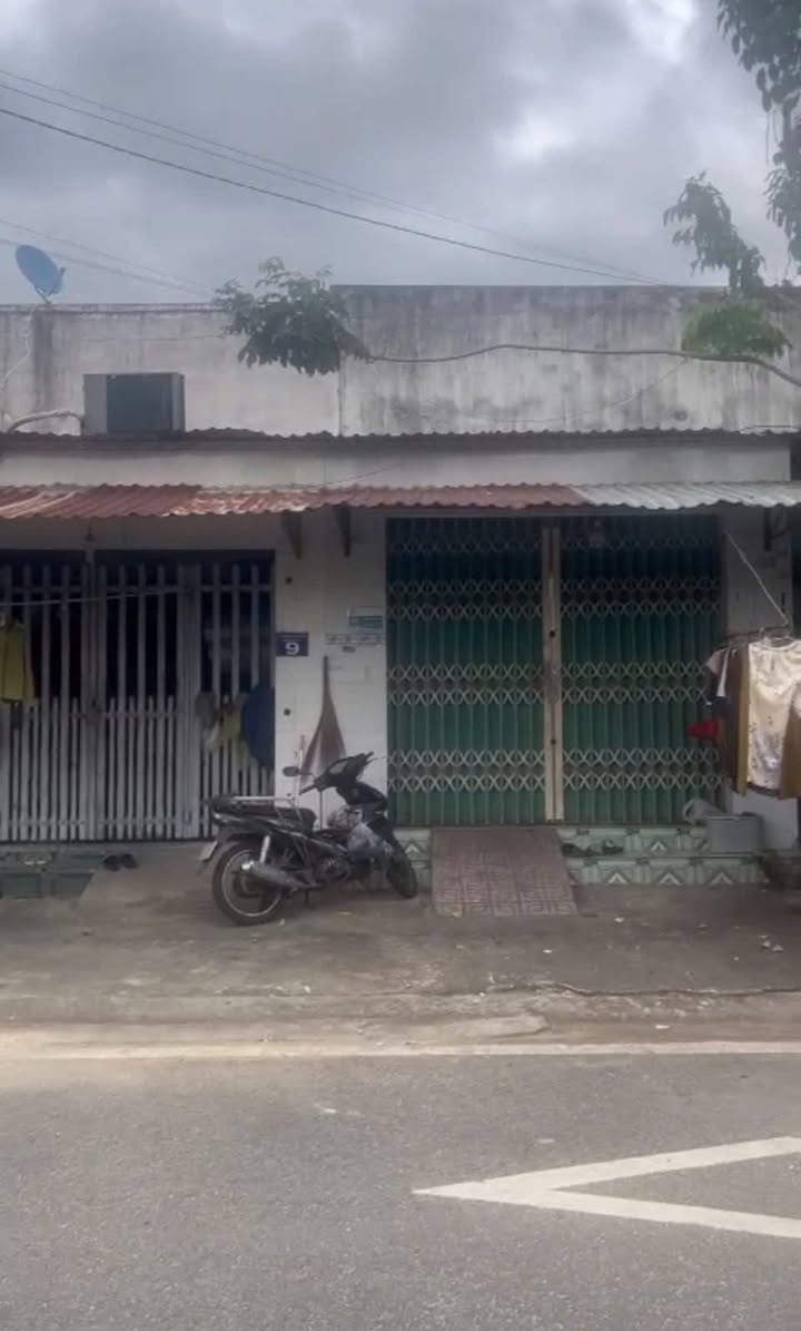 Cặp trọ khu tái định cư Phú Chánh 300m² giá 6 tỷ - Đầu tư sinh lời cao!