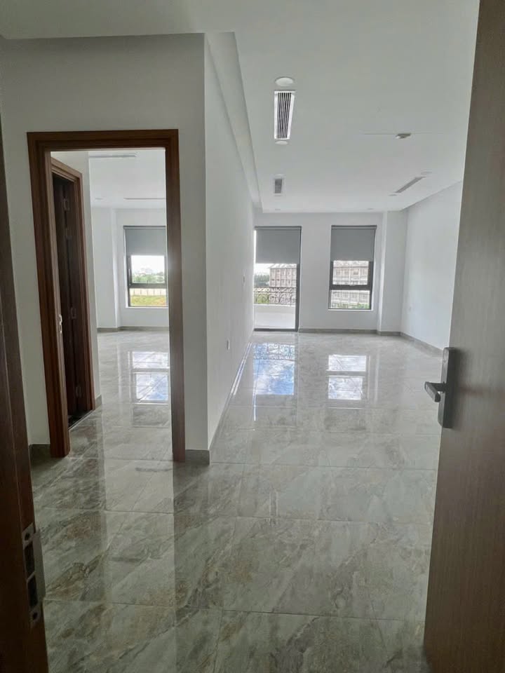 Shophouse cho thuê tại KDT Vạn Phúc City 140m² giá 72 triệu - Không gian thông thoáng, hiện đại!