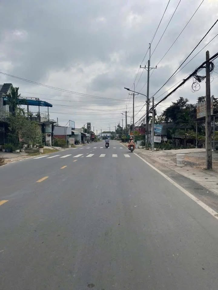 Đất mặt tiền đường Hùng Vương, xã Phước An, 120m² giá 2.75 tỷ - Kinh doanh thuận lợi!