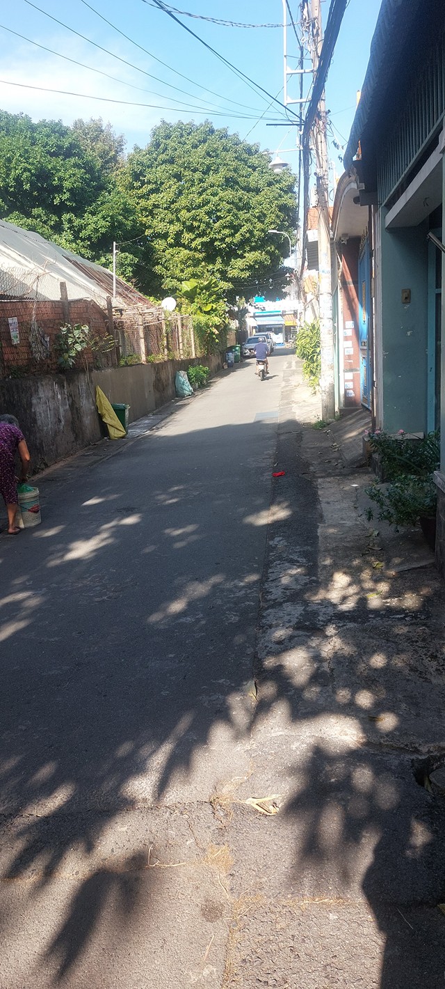 Nhà 2 tầng Quốc lộ 1K, Linh Xuân, 120m² giá 7.2 tỷ - Gần nhiều tiện ích!