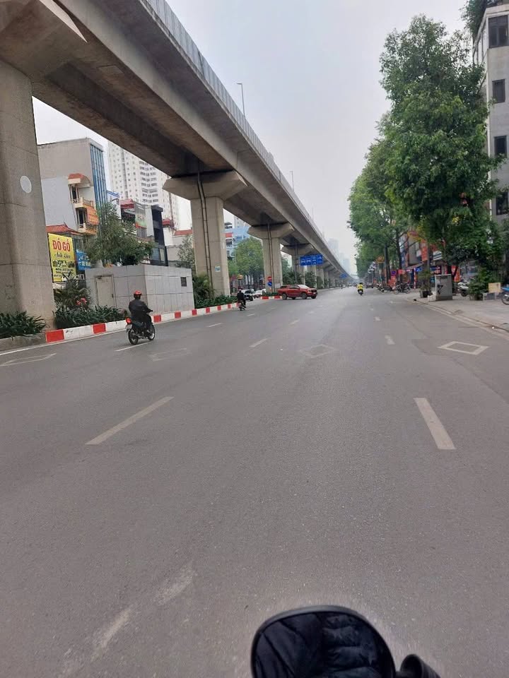 Nhà phố mặt tiền Quang Trung Hà Đông 55m² giá 14.8 tỷ - Kinh doanh sầm uất!