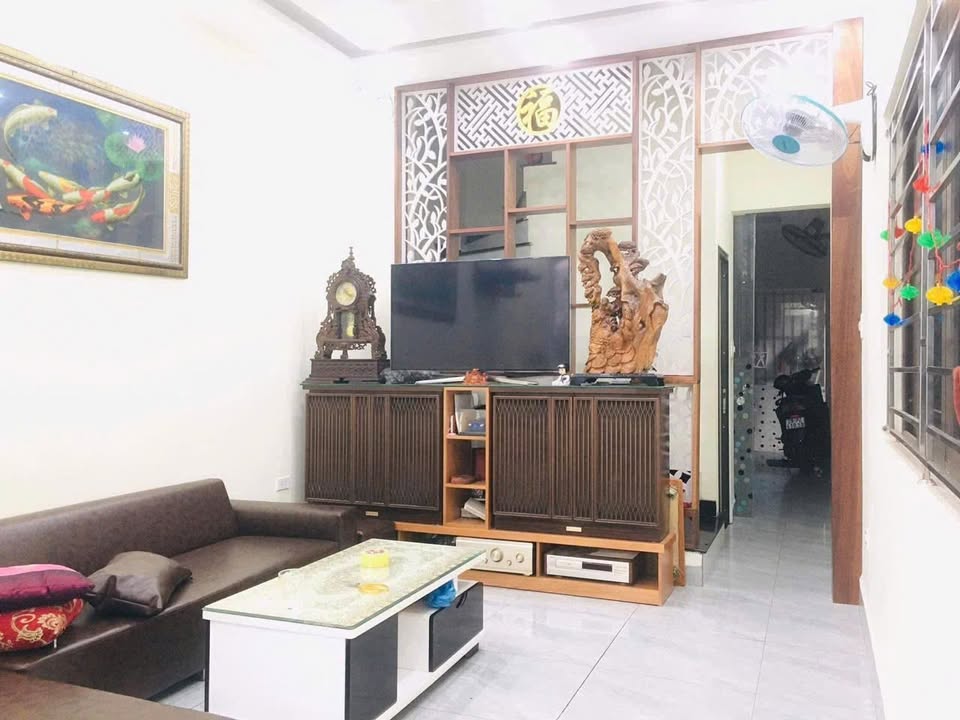 Bán nhà phố Định Công Thượng 52m² giá 2 tỷ - Ô tô đỗ cửa, thiết kế đẹp ở ngay!