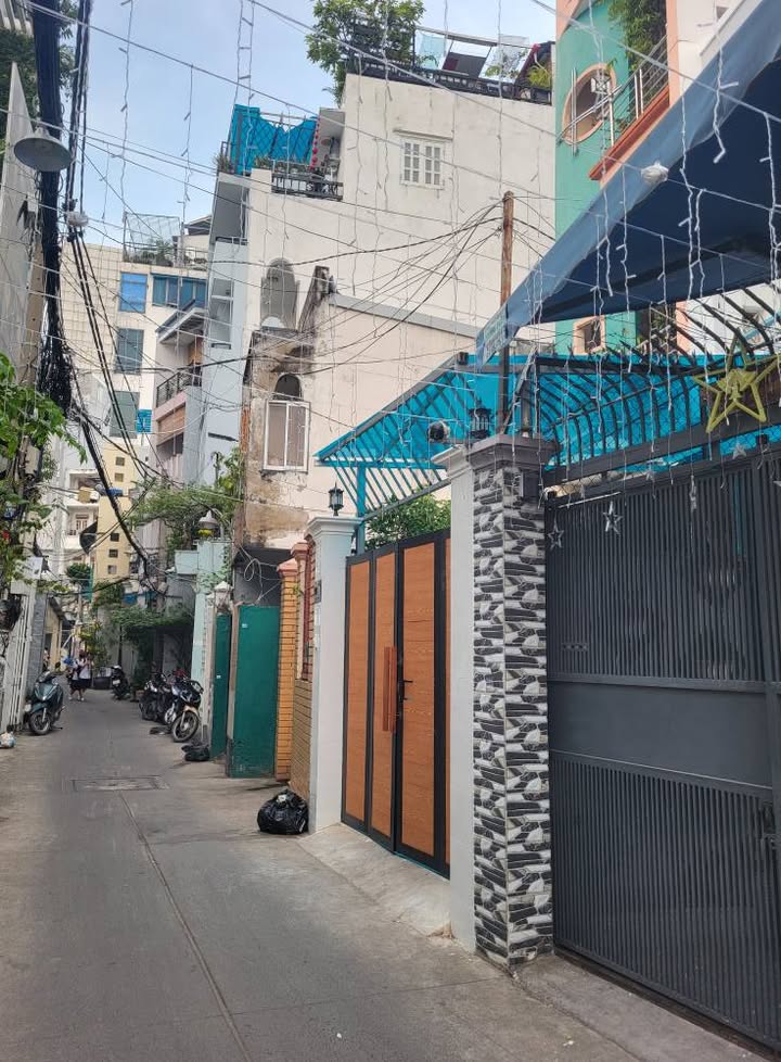 Nhà riêng Trần Kế Xương, Phú Nhuận 81m² giá 10 tỷ - Hẻm xe hơi thông thoáng!