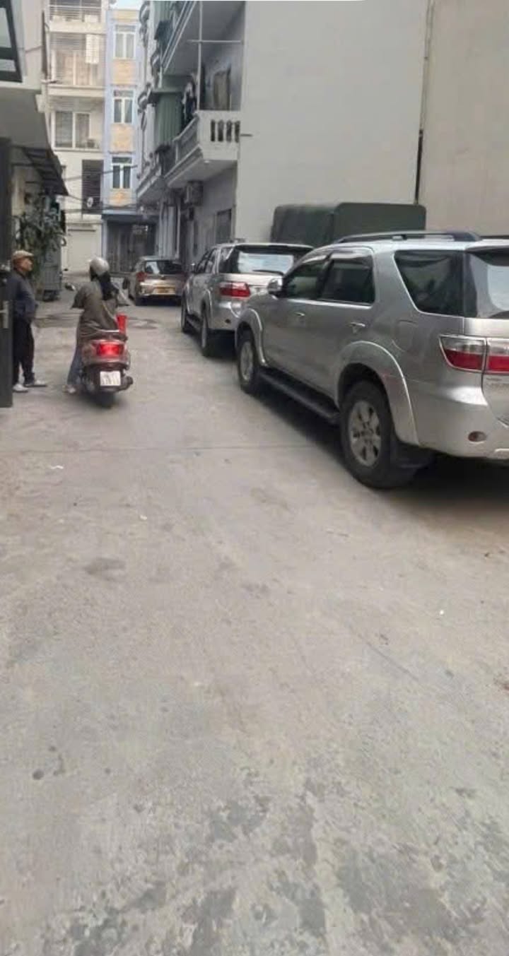 Nhà phố Vĩnh Hưng 66m² giá 13 triệu - Ô tô đỗ cửa, thuận tiện làm văn phòng!