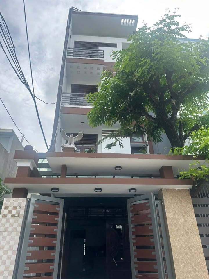 Nhà mặt tiền đường Lê Văn Hiến, Đà Nẵng 126m² giá 14 tỷ - Không thể bỏ lỡ!