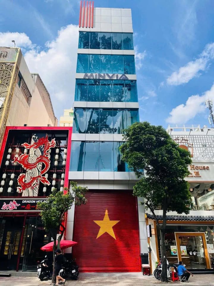 Cho thuê tòa nhà Cao Thắng quận 3 108m² - Vị trí trung tâm thuận lợi cho kinh doanh!