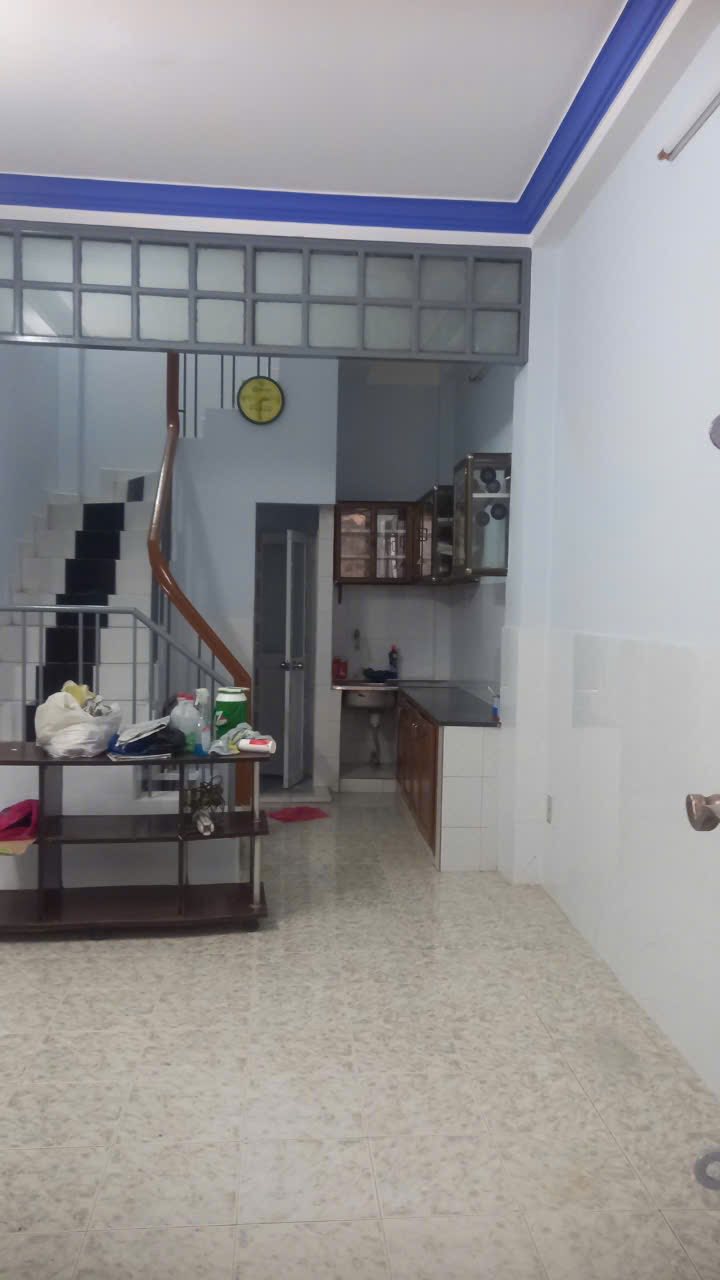 Nhà cho thuê Lý Chính Thắng, Quận 3, 30m² giá 12 triệu - Nhà đẹp, tiện nghi sẵn sàng!