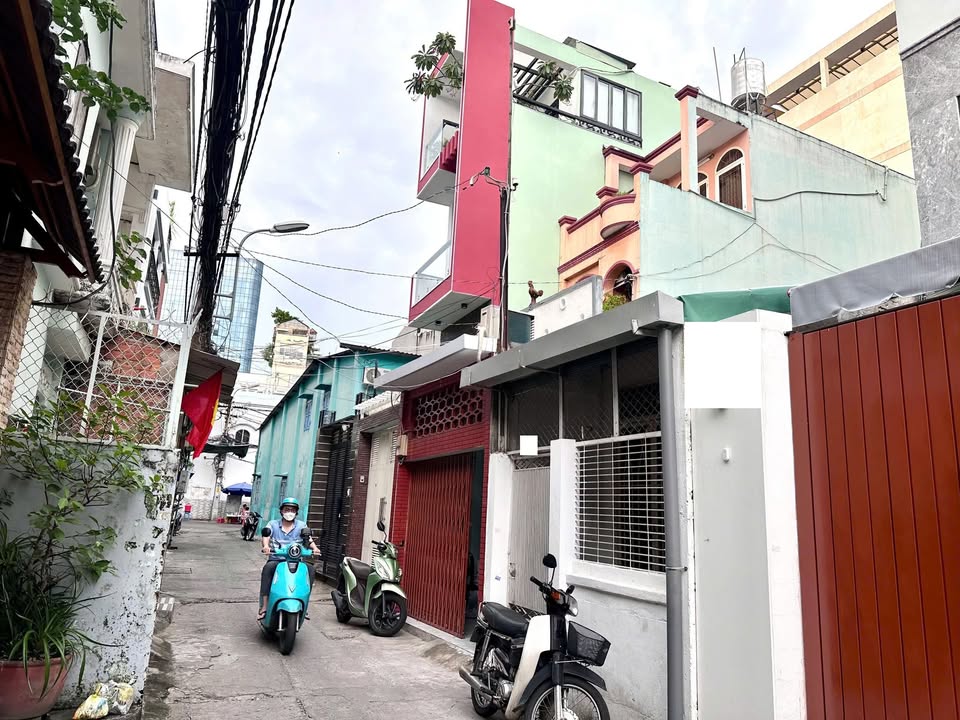 Nhà cho thuê đường Nguyễn Lâm, quận Phú Nhuận 63m² giá 14.5 triệu - Full nội thất, sẵn sàng vào ở!