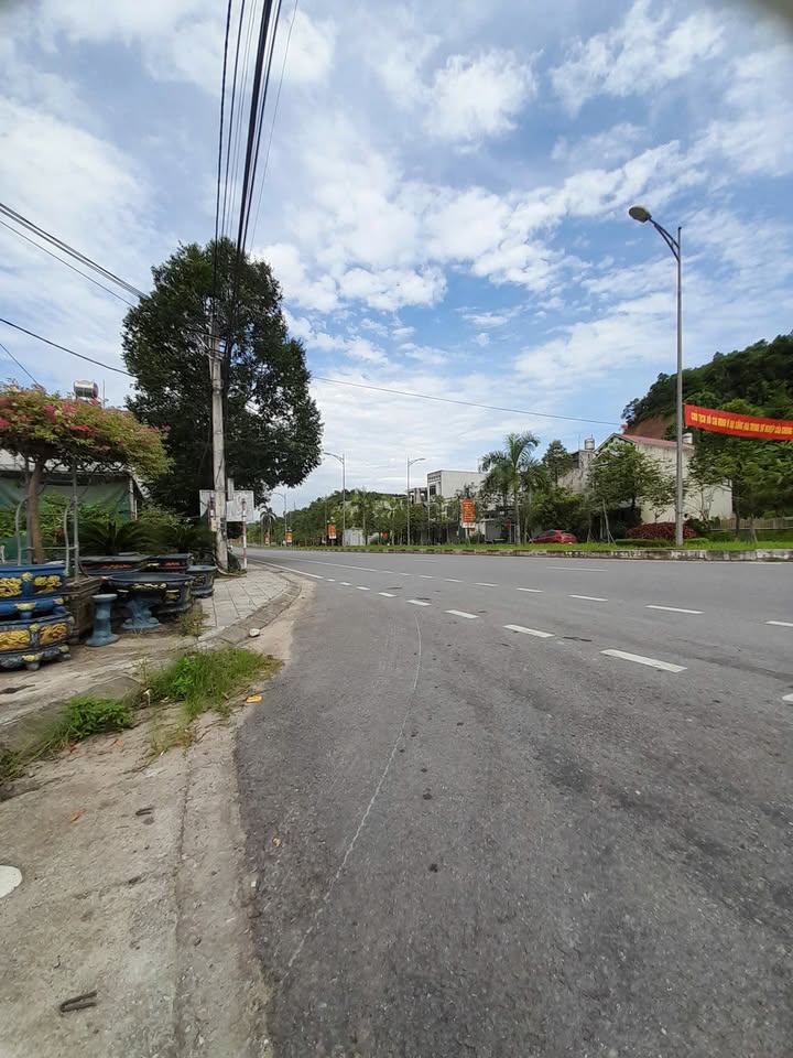 Đất nền Yên Bái 116.5m² giá 1.6 tỷ - Sổ đỏ chính chủ, 2 mặt tiền