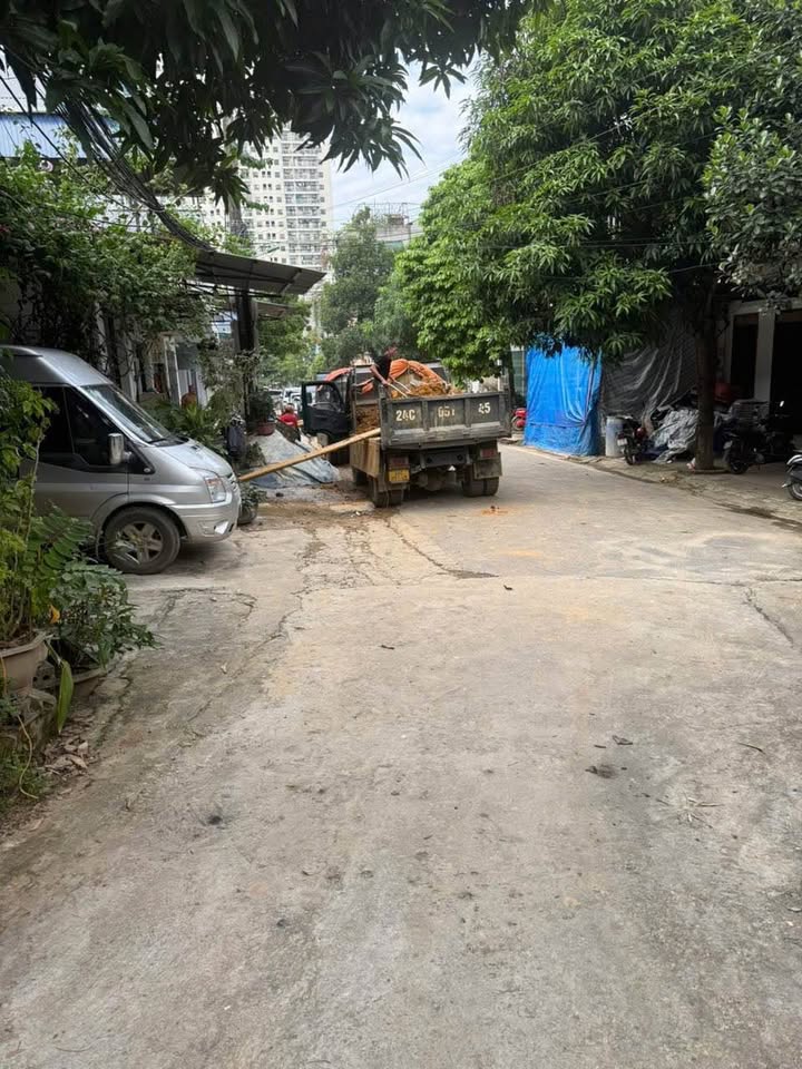 Đất nền Kim Tân Lào Cai 108m² giá chỉ 2,1 tỷ - Vị trí đẹp, tiện ích đầy đủ!