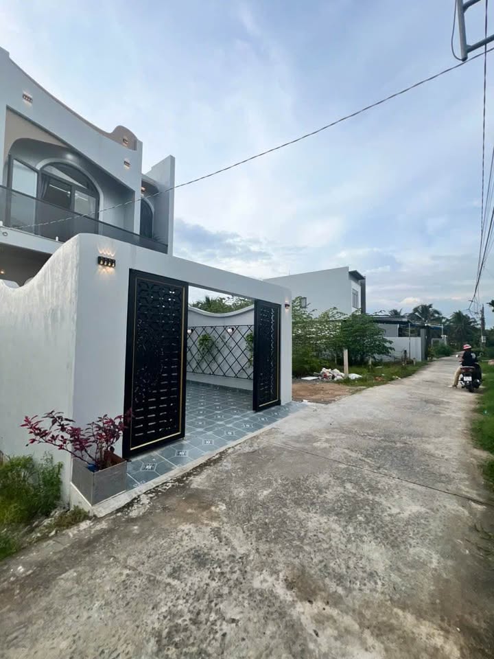 Nhà mặt tiền Bà 4 Gạo, Phường Trung An, 180m² giá 3.48 tỷ - Sẵn sàng vào ở ngay!