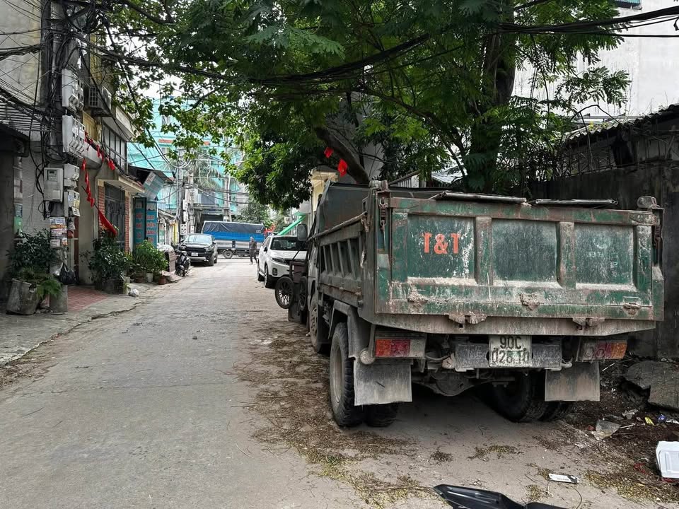 Nhà 4 tầng Tân Mai 42m² giá 11.2 tỷ - Đầu tư sinh lời ngay!