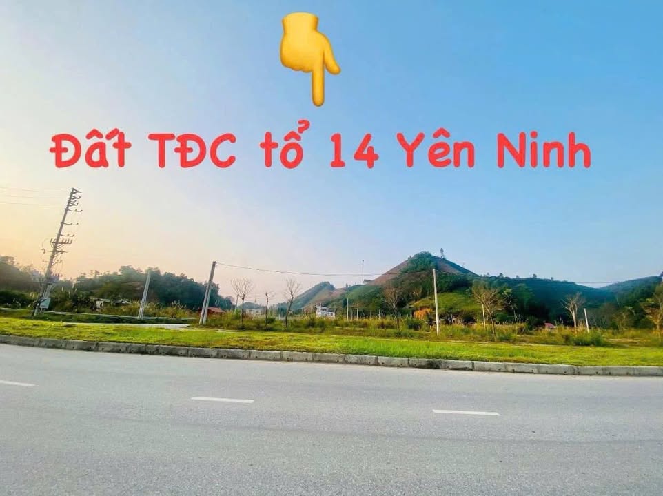 Đất TDC Đầm Mỏ Yên Bái 120m² giá 1.8 tỷ - Vị trí đẹp, thuận lợi giao thương!