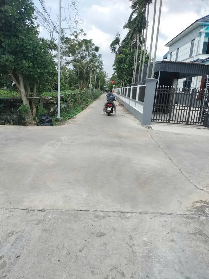 Đất nền xóm 2, xã Hải Xuân, huyện Hải Hậu, 300m² giá 900 triệu - Cơ hội đầu tư hấp dẫn!