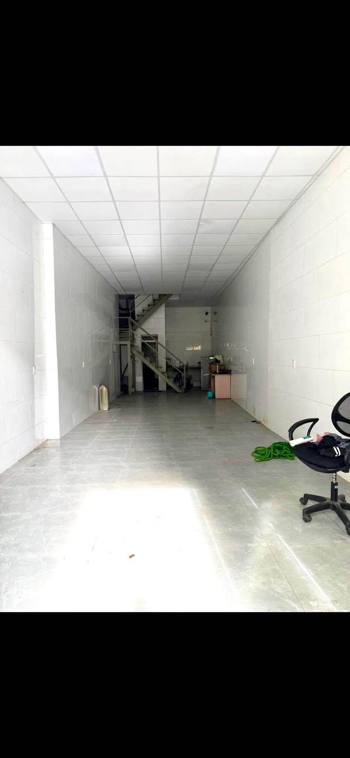 Nhà cho thuê 2 tầng đường Hoàng Văn Thụ 60m² - Phù hợp làm kho, văn phòng!