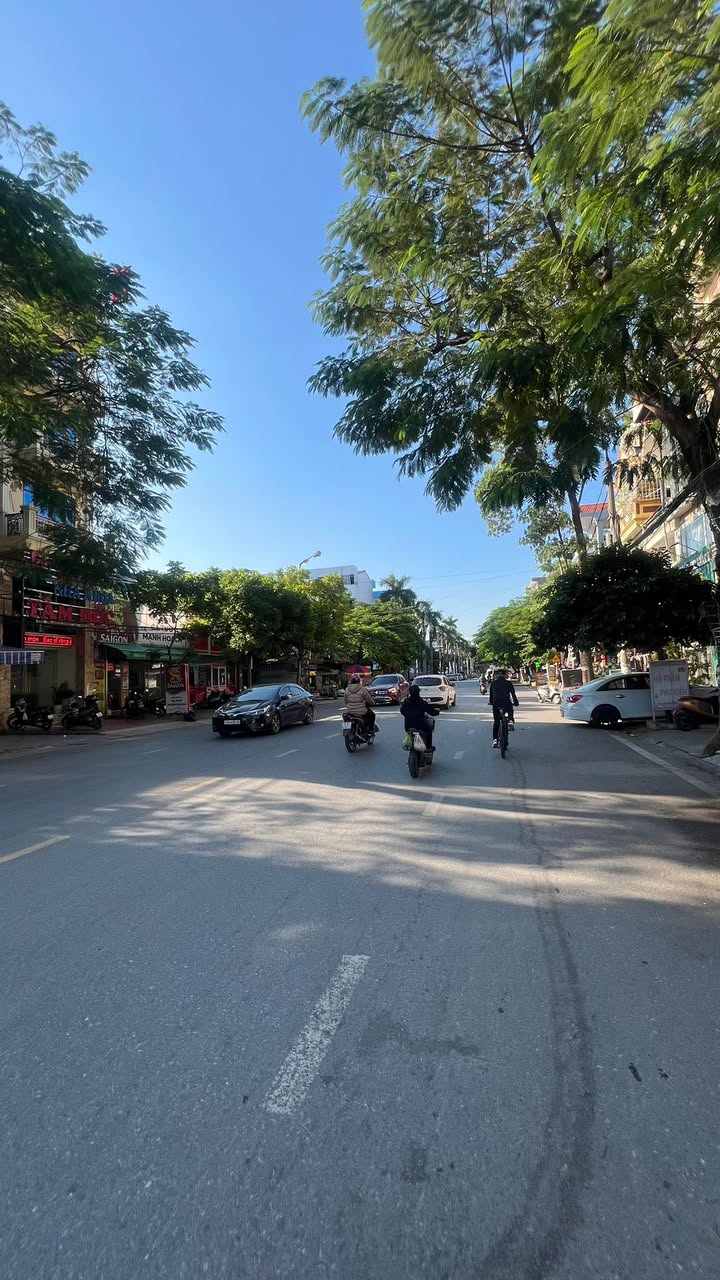 Nhà mặt đường Quán Nam, Lê Chân, Hải Phòng 90m² giá 25 triệu - Kinh doanh thuận lợi!