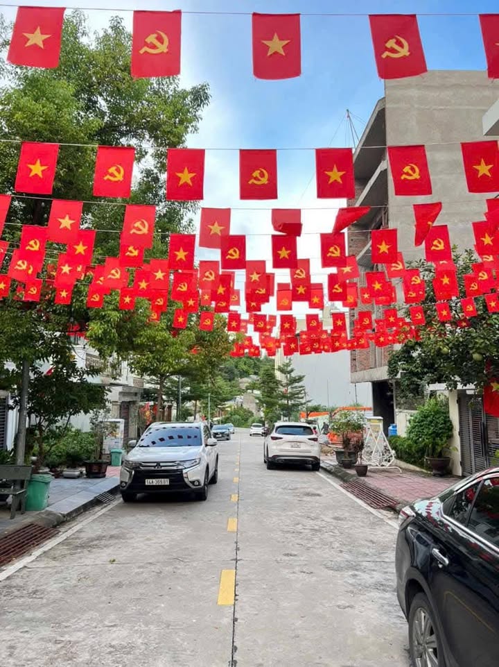 Đất nền Đồi Ngân Hàng Hạ Long 85m² giá 80 tỷ - Hướng biển đắc địa