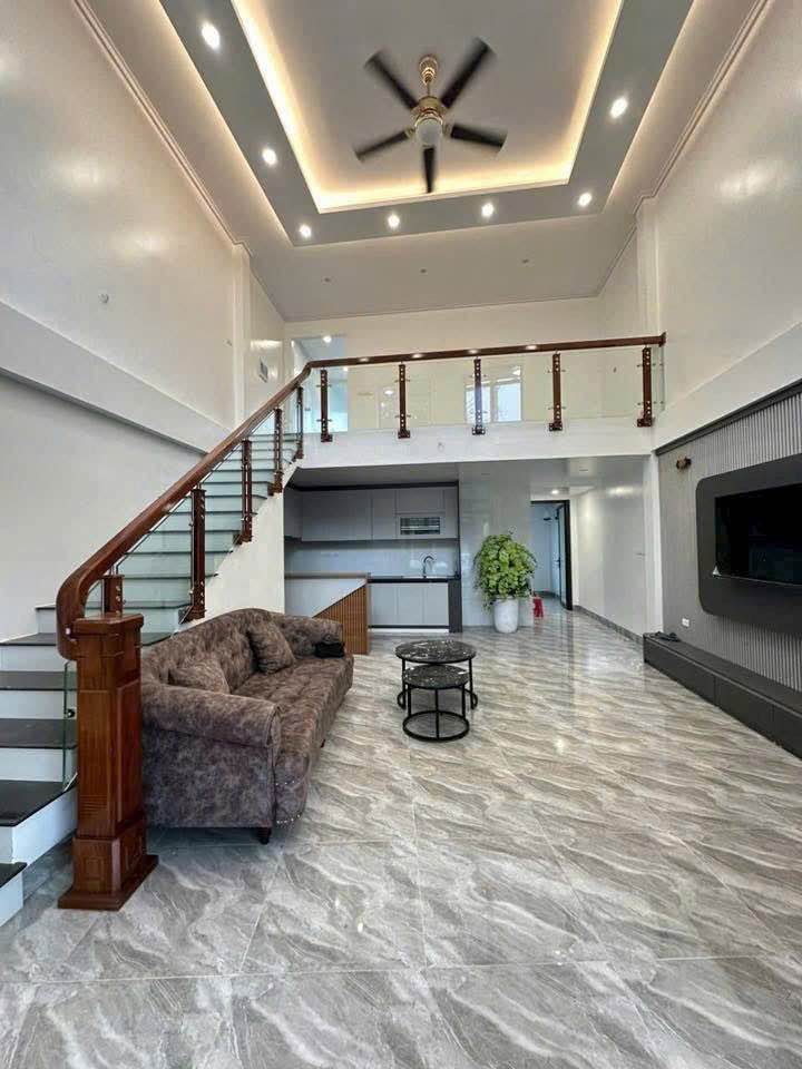 Nhà phố 3 tầng mặt đường Lê Đại Hành 62m² giá 3.2 tỷ - Sẵn sàng vào ở!