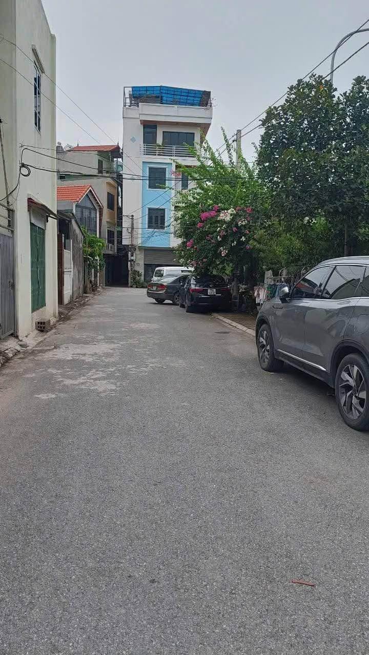 Đất nền Trâu Quỳ, Gia Lâm 43.8m² giá 4.5 tỷ - Khuôn đất vuông vắn, vị trí đẹp!