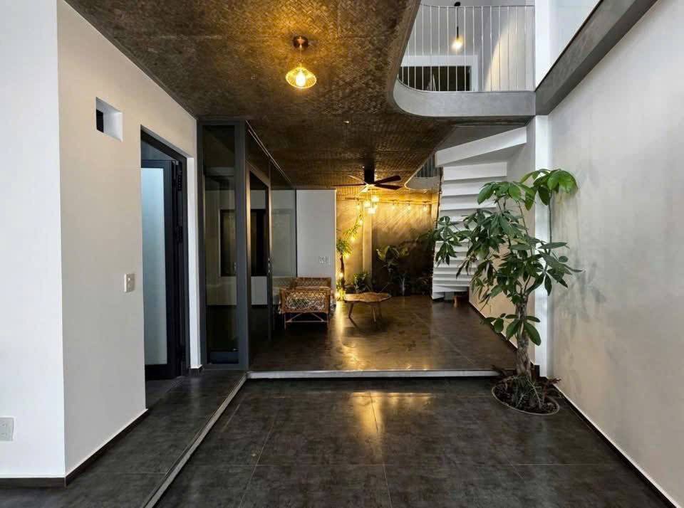 Nhà 2 tầng Trần Phú, Trường An, TP Huế 60m² giá 2 tỷ - Thiết kế độc đáo, sẵn sàng ở!