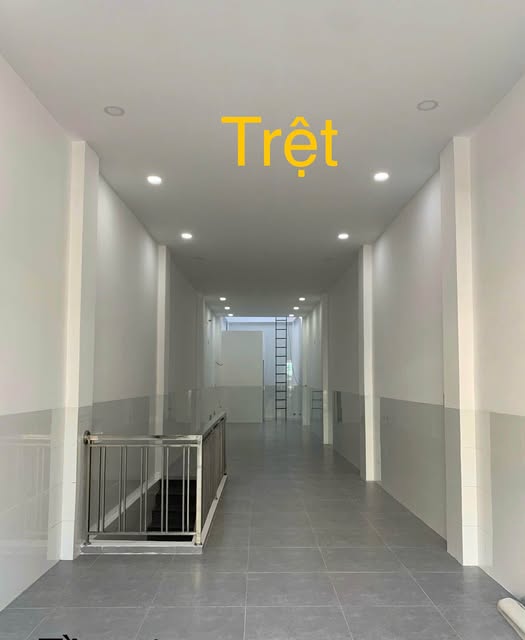 Mặt bằng cho thuê tại đường Lê Hồng Phong - 140m² chỉ 11 triệu/tháng - Kinh doanh đa ngành hấp dẫn!