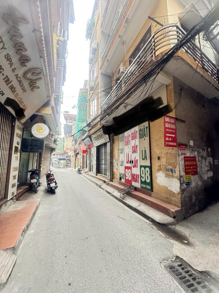 Nhà mặt ngõ Khâm Thiên Đống Đa 32m² giá 10.9 tỷ - Đầu tư sinh lời ngay!