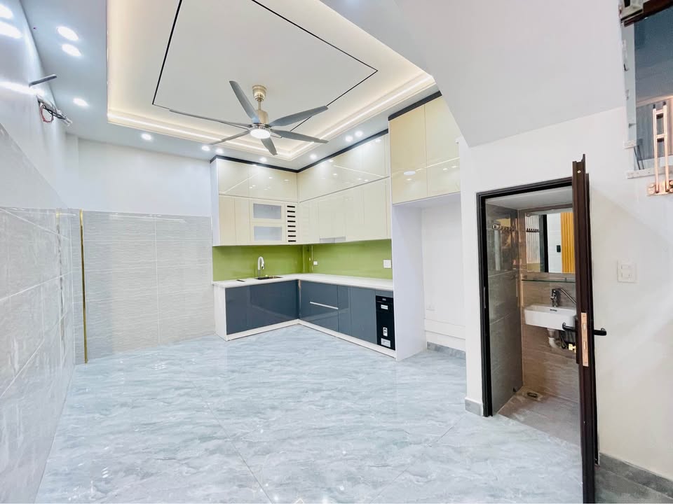 Nhà xây mới tại Kênh Dương, Hải Phòng 47m² giá 4.75 tỷ - Ô tô vào tận nhà!