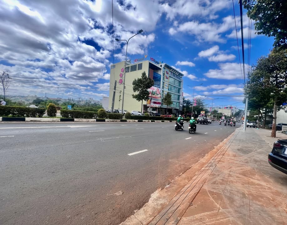 Đất nền mặt tiền Nguyễn Tất Thành, Pleiku 260m² - Cơ hội đầu tư sinh lời!