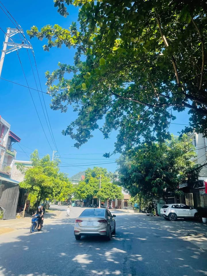 Đất mặt đường Nguyễn Văn Linh, phường Quang Trung, 80m² giá 2 tỷ - Pháp lý rõ ràng, gần trường học!