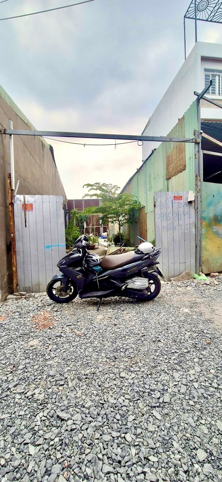 Đất thổ cư 72m² đường Thạnh Lộc 37, quận 12 - Giá 3.9 tỷ, vị trí trung tâm!