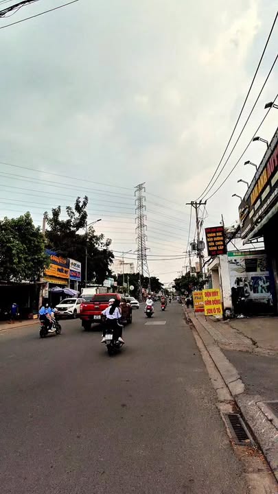 Nhà phố Trần Thị Năm, Tân Chánh Hiệp 82m² giá 10.5 tỷ - Sẵn sàng vào ở ngay!