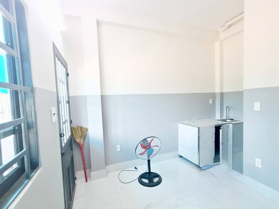 Phòng cho thuê tại Thủ Đức 25m² giá chỉ 2,1 triệu - Không gian sạch sẽ, thoáng mát!