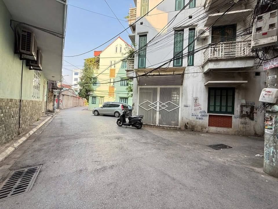 Đất thổ cư Thạch Bàn 50m² giá thương lượng - Sổ đỏ chính chủ, vị trí đắc địa!