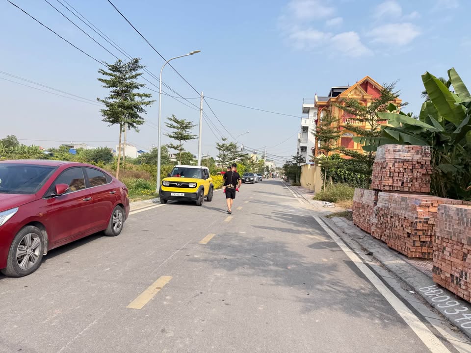 Chung cư Văn Cú An Dương 100m² giá 2.9 tỷ - Hướng Nam mát mẻ, ô tô tránh nhau dễ dàng!