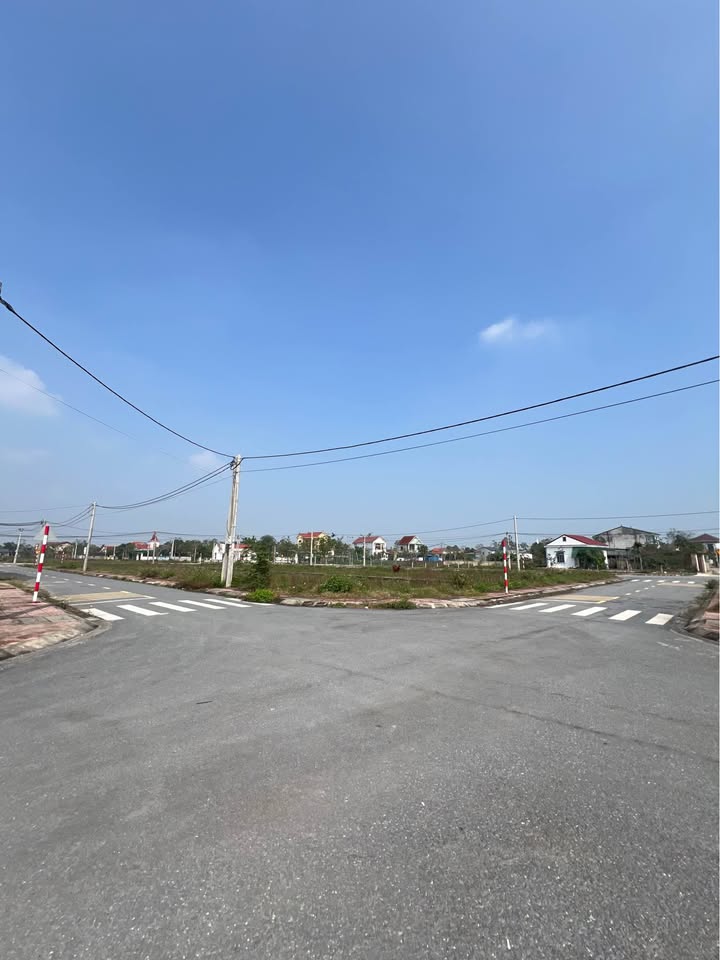 Đất nền lô góc xóm 1, Vinh Lộc 175m² giá 5 tỷ - Cơ hội đầu tư hấp dẫn!