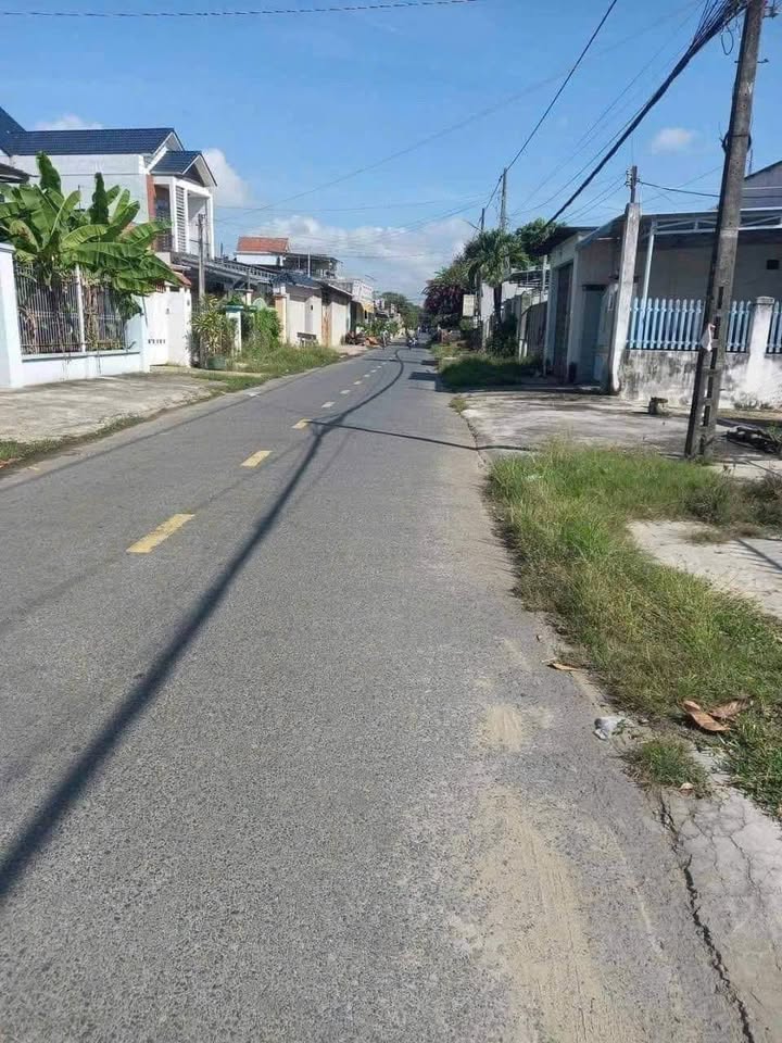 Đất mặt tiền đường nhựa Tân Ninh 215m² giá 500 triệu - Đầu tư sinh lời cao!