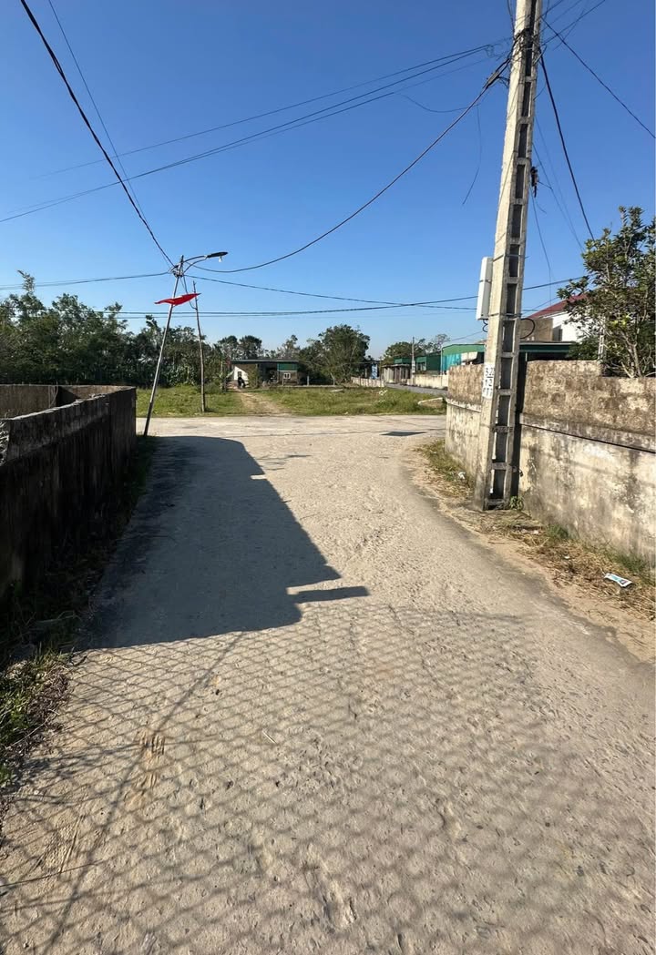 Đất nền đẹp xã Phúc Thọ 110,4m² giá 1,65 tỷ - Pháp lý sổ hồng chính chủ!