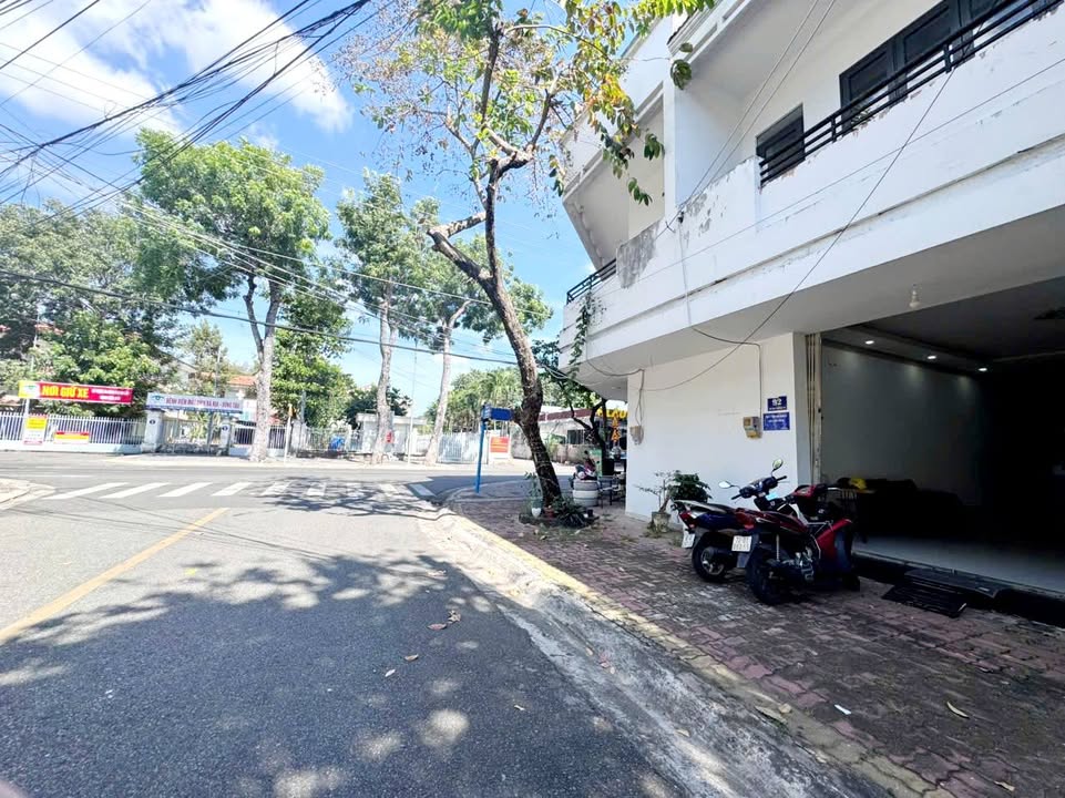 Nhà mặt tiền đường Huỳnh Khương An, Bà Rịa 78.4m² giá 4.2 tỷ - Sổ hồng hoàn công!