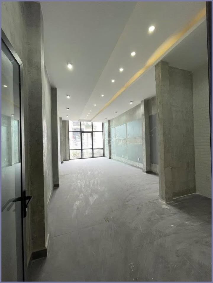 Cho thuê mặt bằng kinh doanh Trịnh Văn Cấn Q1 48m² giá 90 triệu - Vị trí đắc địa cho thương hiệu lớn!