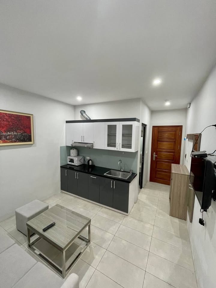 Căn hộ 1 phòng ngủ 1 phòng khách Cầu Giấy 35m² - Full đồ, giá tốt!