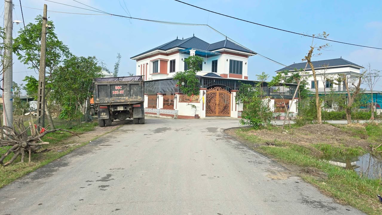 Đất 2 mặt tiền TDP Tân Lộc, Thạch Hạ 295m² giá 3 tỷ - Đầu tư sinh lời ngay!