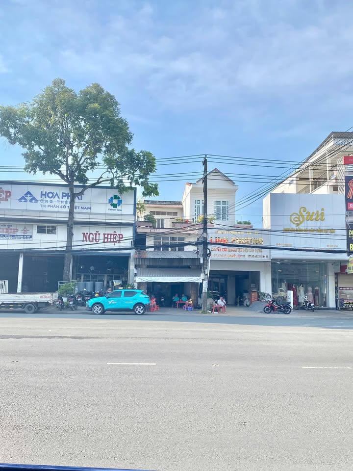 Nhà cho thuê mặt tiền đường 3/2, Hưng Lợi, 183m² - Vị trí đắc địa, kinh doanh thuận lợi!