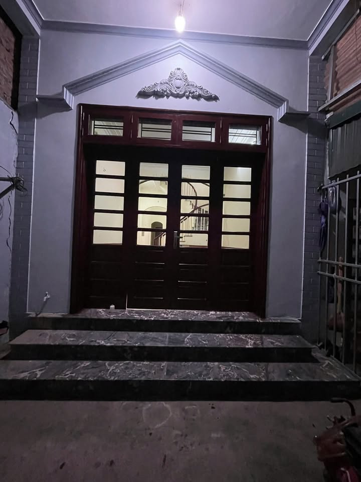 Nhà 3 tầng Thị Trấn Đan Phượng 76m² giá 5.9 tỷ - Cơ hội vàng không thể bỏ lỡ!