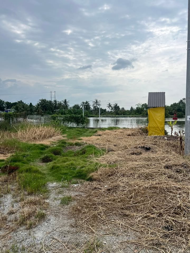 Đất nền An Xuyên Cà Mau 692m² giá chỉ 2.2 tỷ - Cơ hội đầu tư vàng!