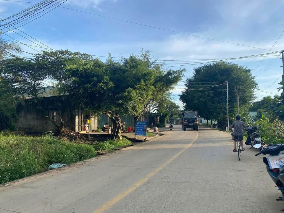 Đất nền Đoàn Kết, TP Kon Tum 240m² giá chỉ 300 triệu - Cơ hội đầu tư hấp dẫn!