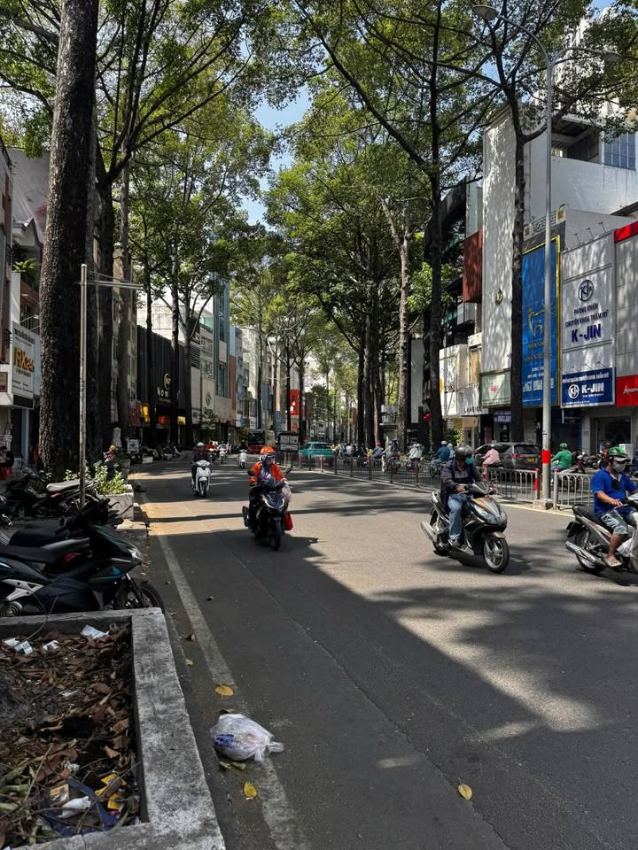 Nhà 2 tầng đường 3 Tháng 2, Q.10, 38m² chỉ 18.5 tỷ - Đầu tư sinh lời!