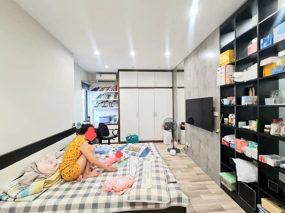 Nhà phố Định Công Hạ 40m² giá 6 tỷ - Chính chủ bán gấp!