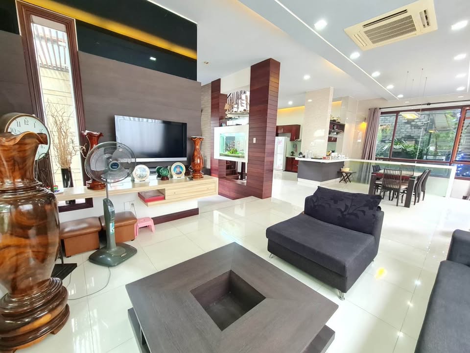 Biệt thự tuyệt đẹp tại Hải Châu 220m² - Vị trí đắc địa gần bệnh viện Vinmec