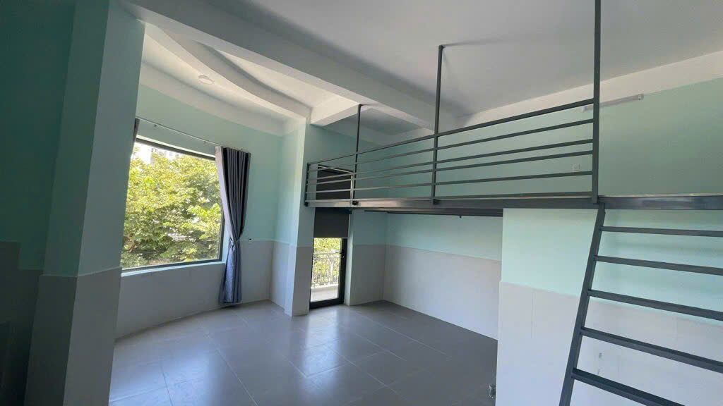 Bán nhà mặt tiền Lê Phụ Trần 140m² giá 14 tỷ - Lô góc kinh doanh lý tưởng!