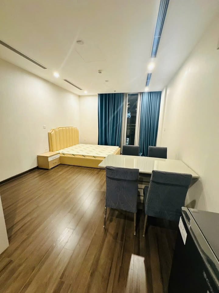 Chung cư Vinhomes Symphony Long Biên 34m² giá 10 triệu - Thuê ngay căn hộ cao cấp!